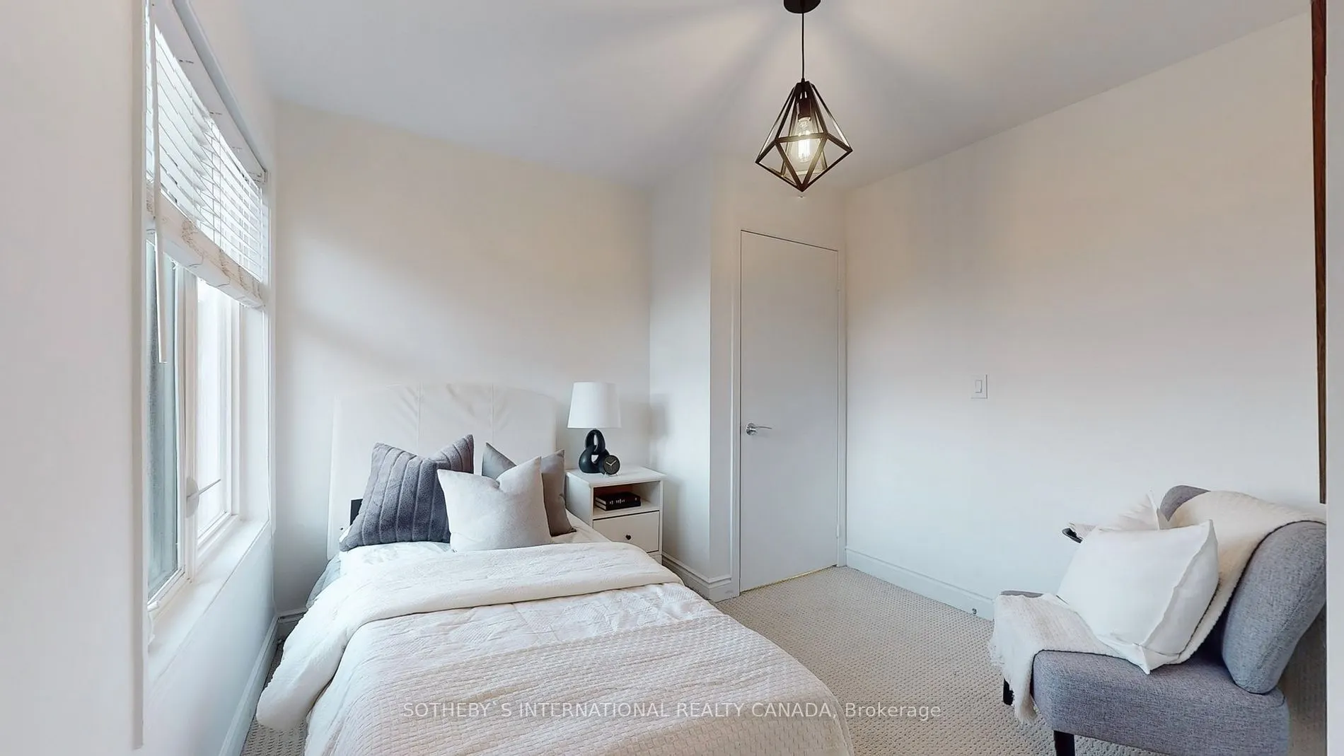 5 Richgrove Dr, #210