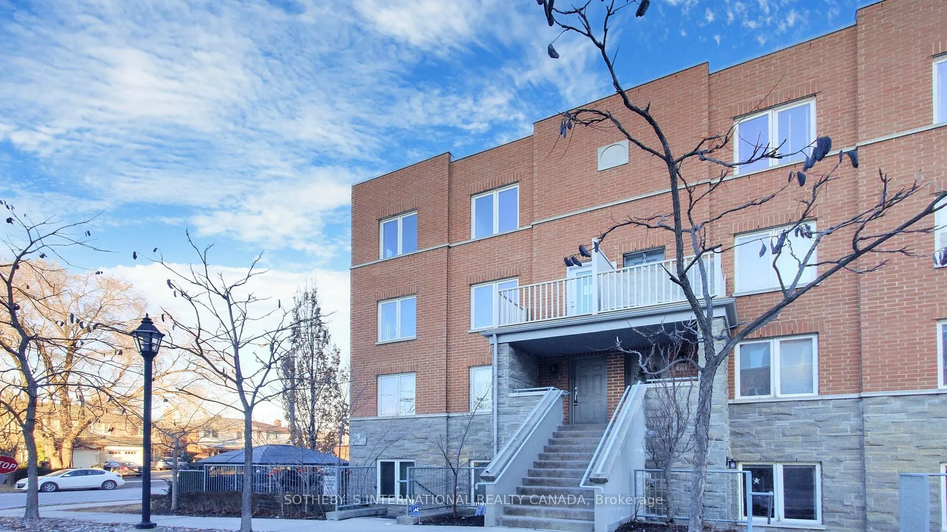 5 Richgrove Dr, #210