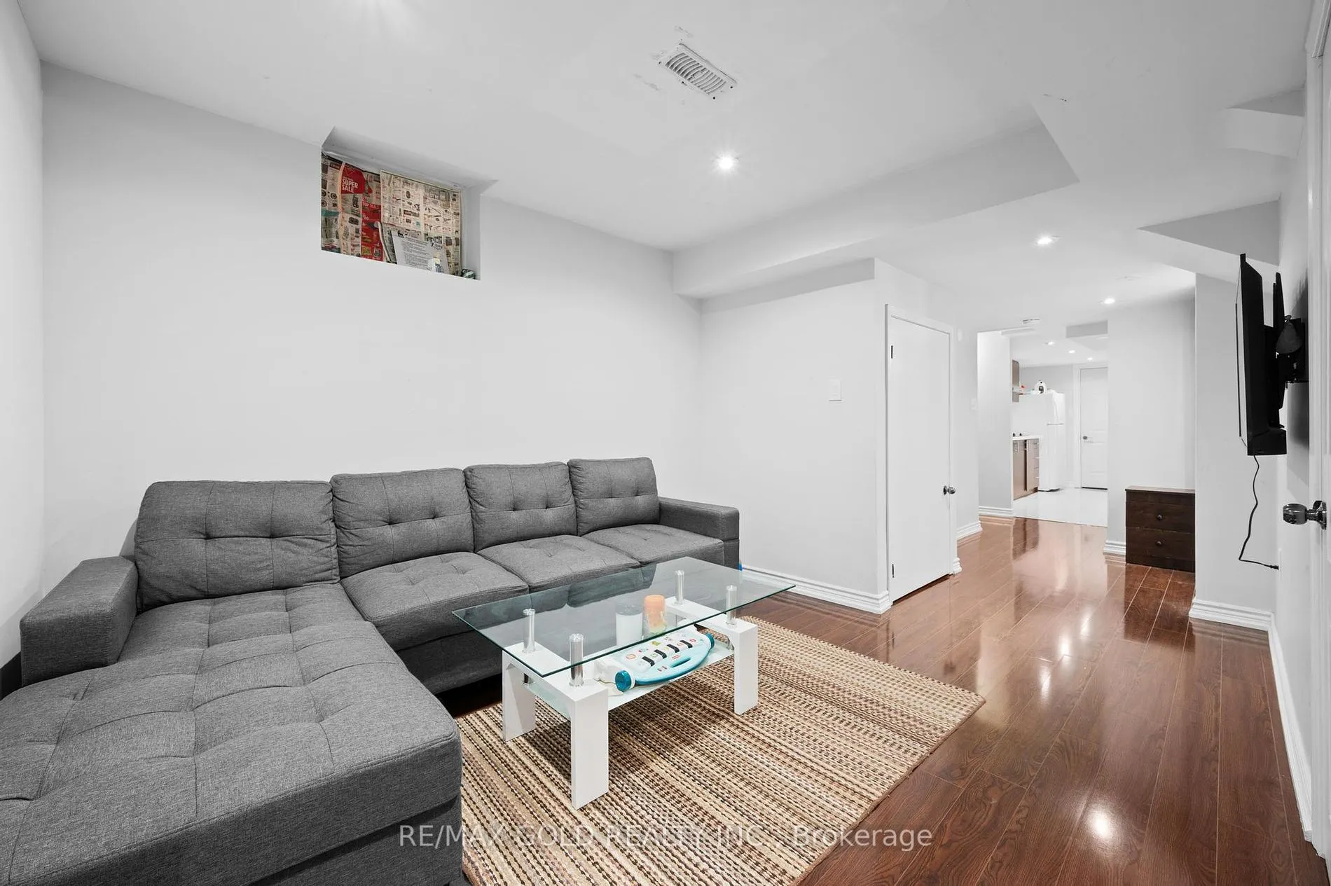 41 Speedwell St