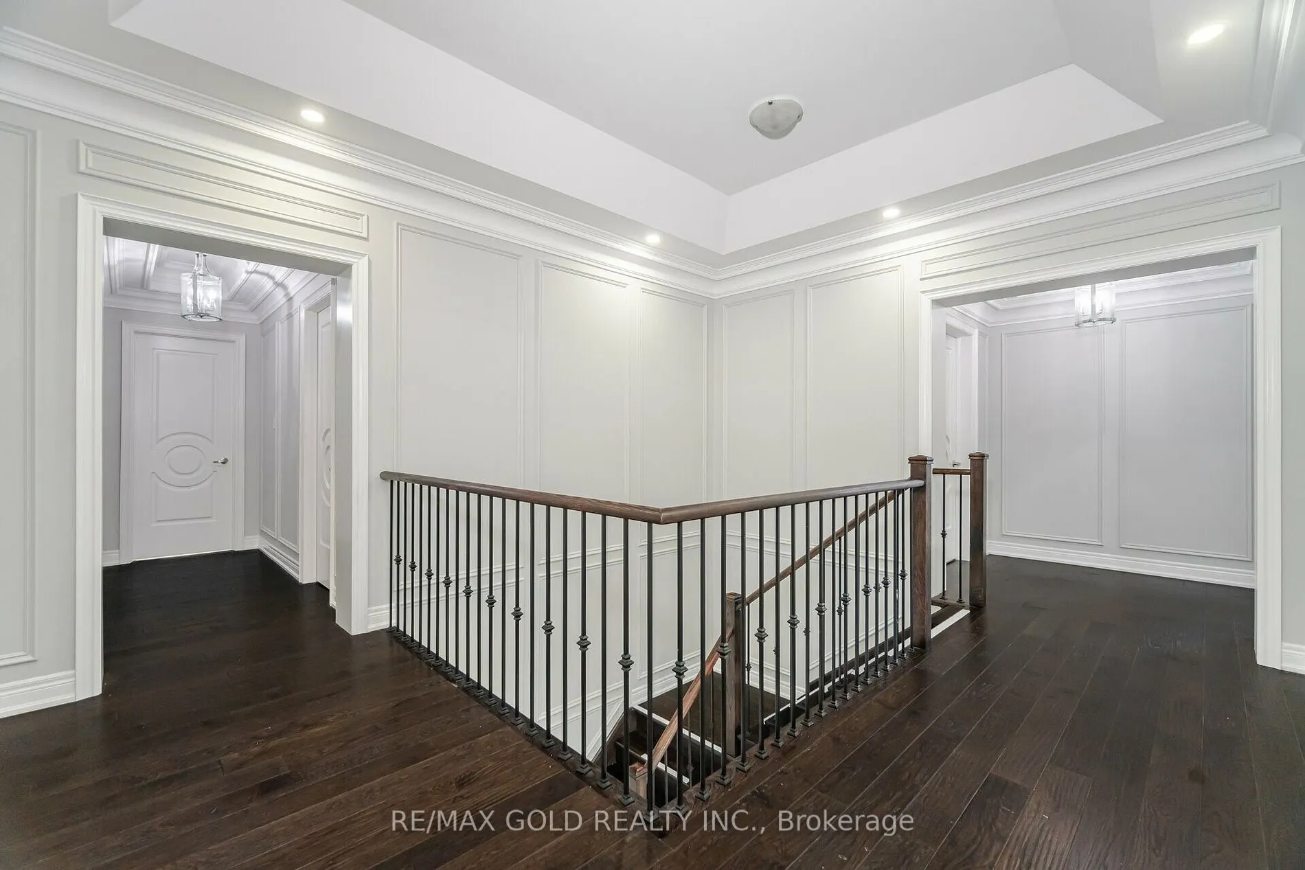 9 Bedouin Cres