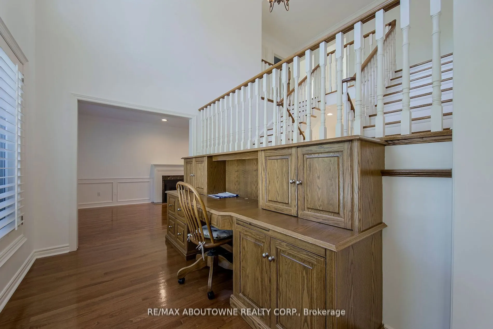 1487 The Links Dr