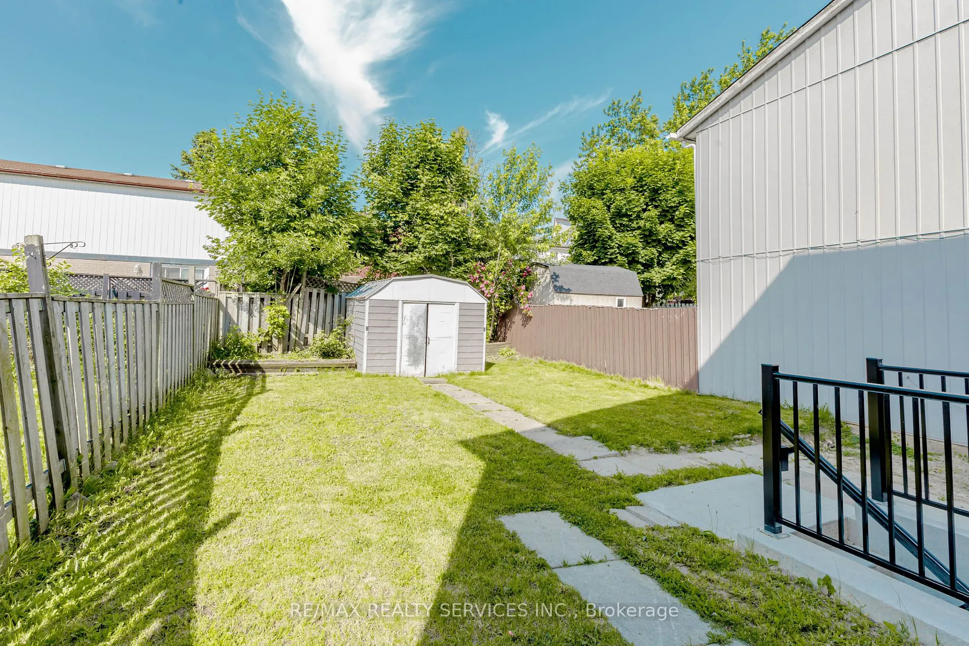 13 Greenbush Crt