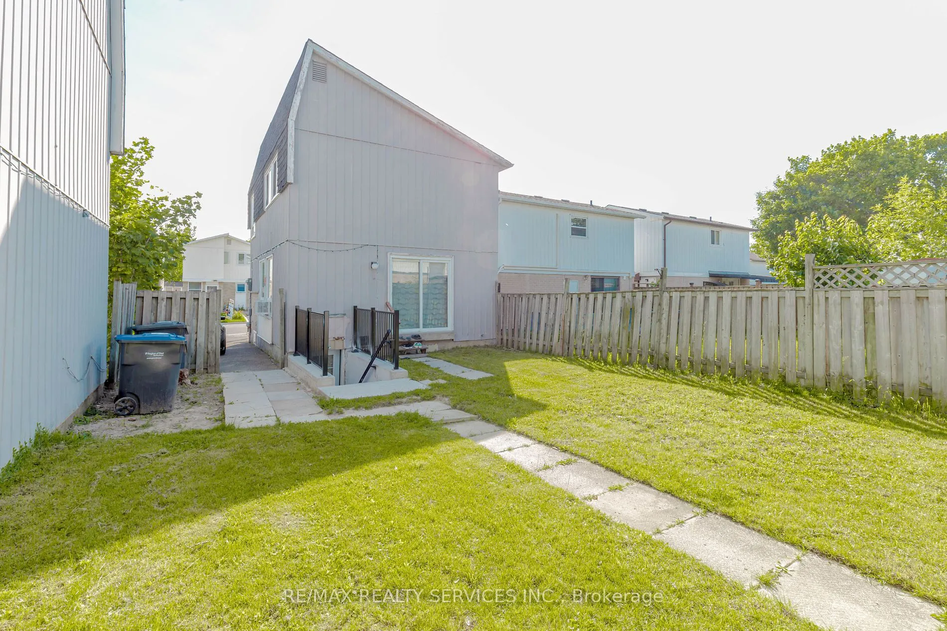 13 Greenbush Crt