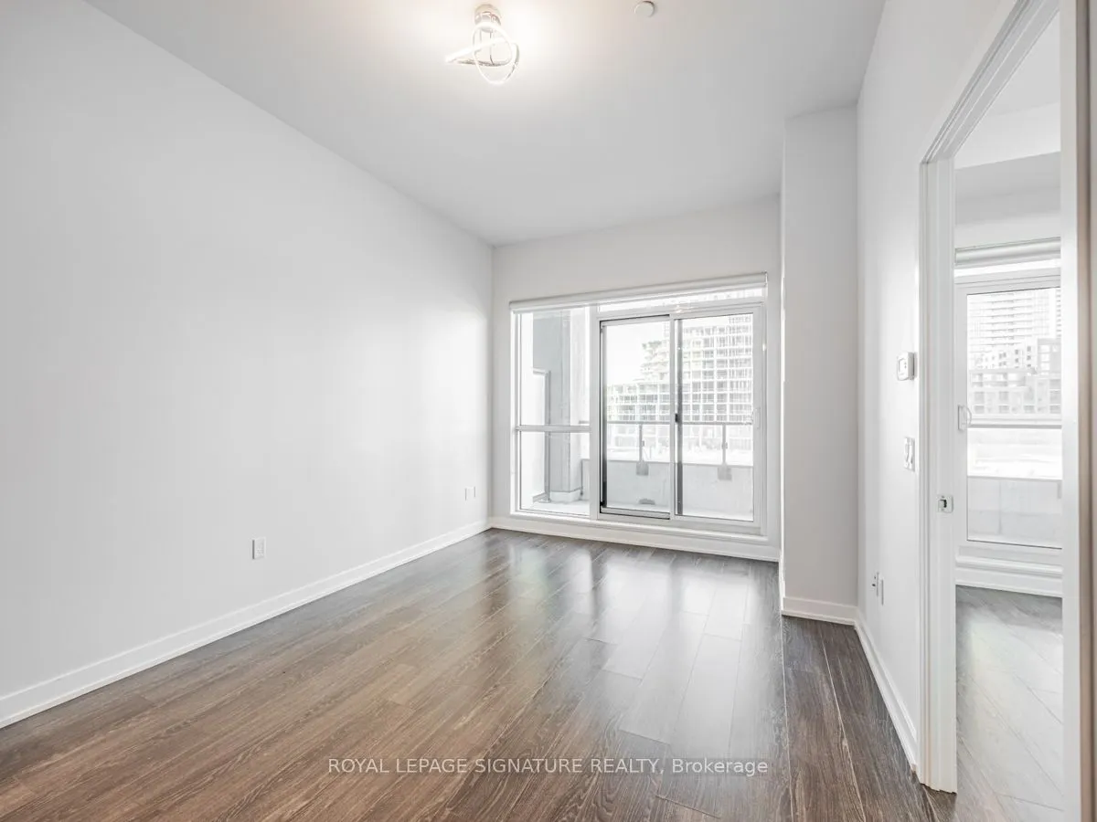 4085 Parkside Village Dr, #404
