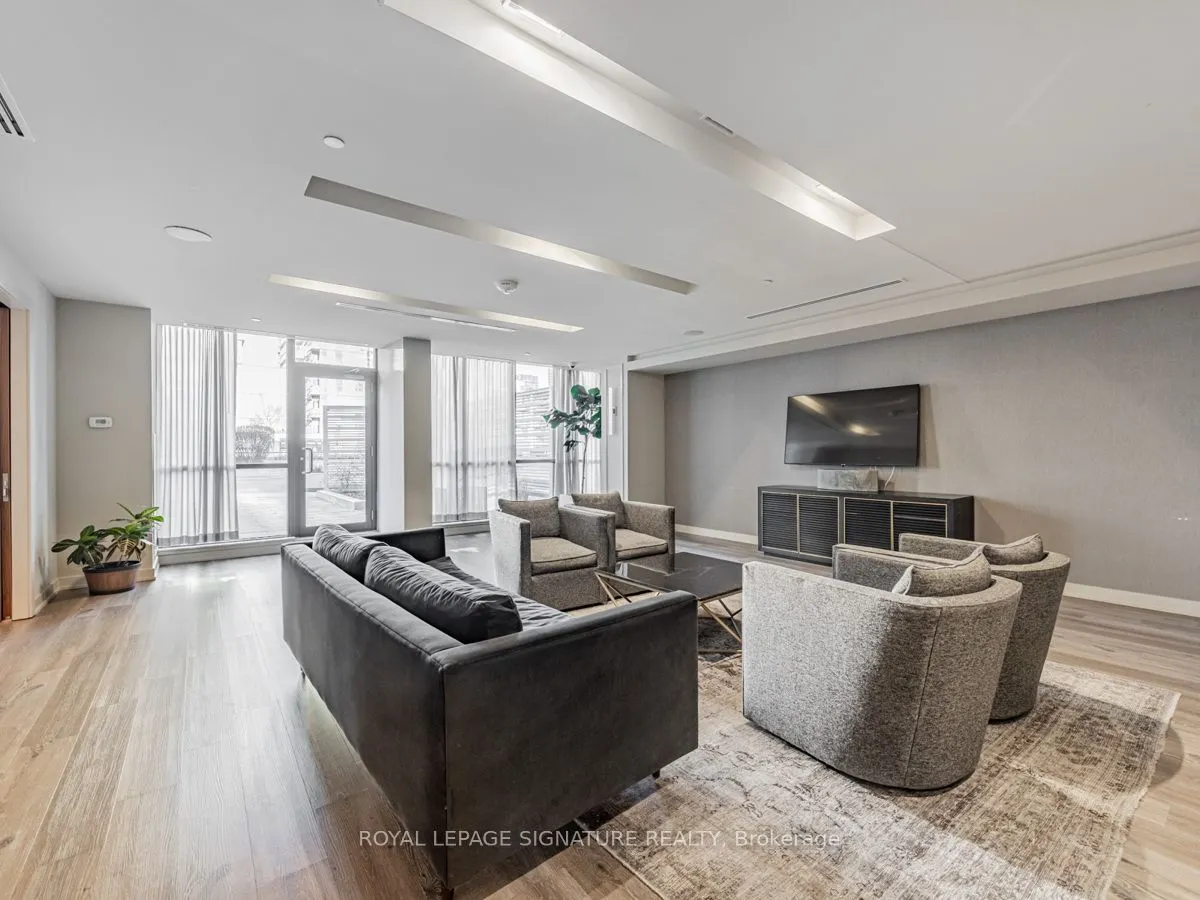 4085 Parkside Village Dr, #404