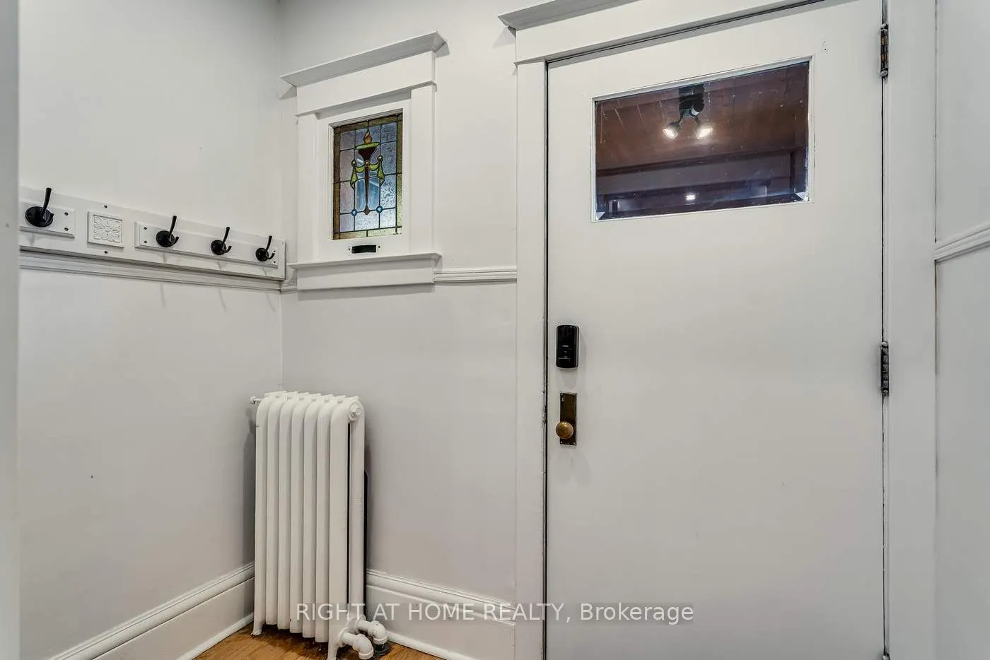 76 Glendale Ave