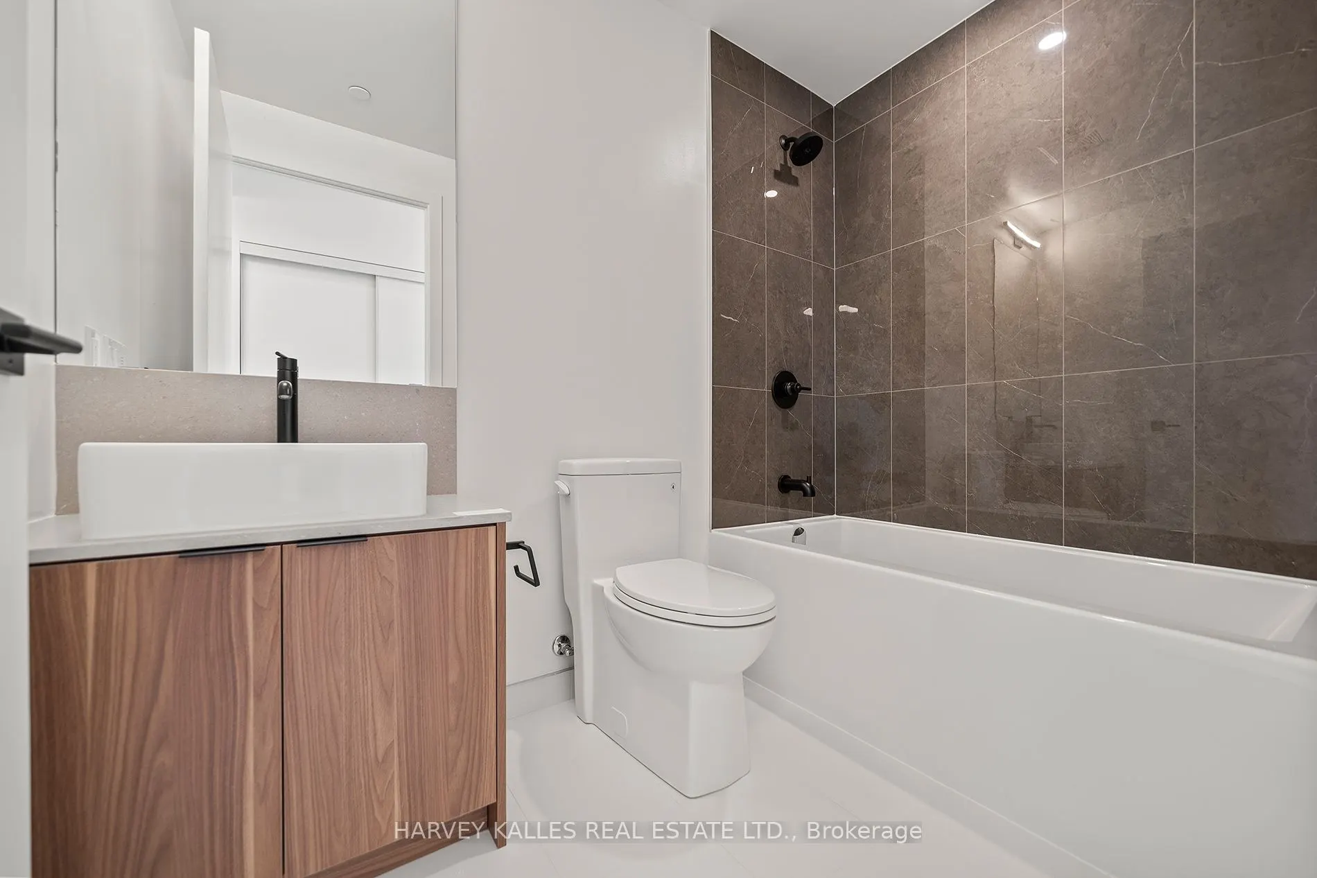 1285 Dupont St, #2706