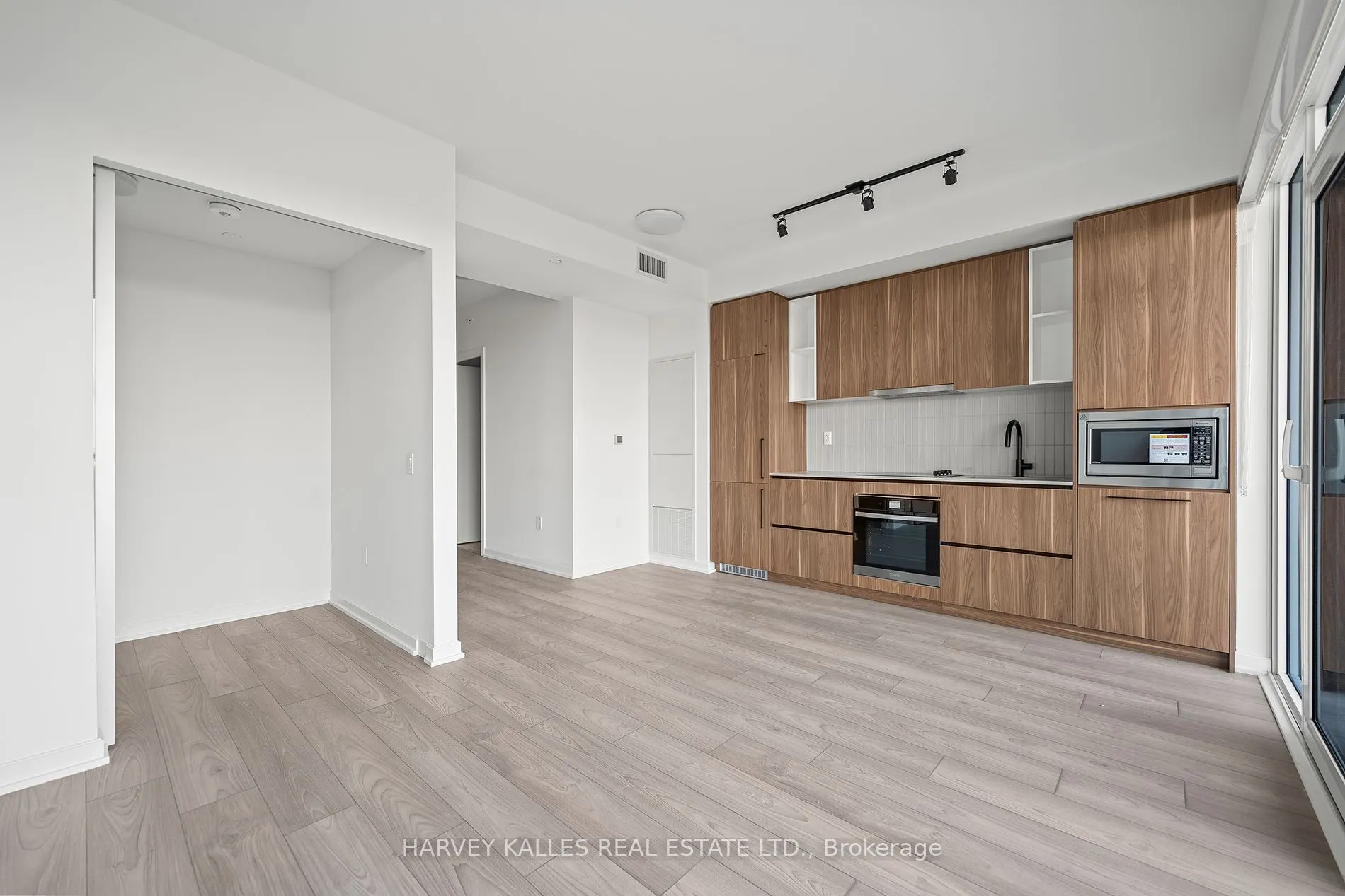 1285 Dupont St, #2706