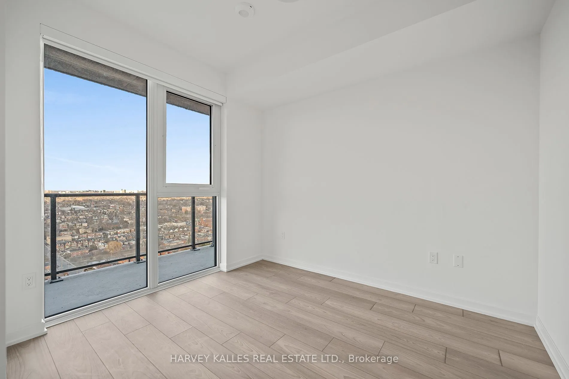 1285 Dupont St, #2706