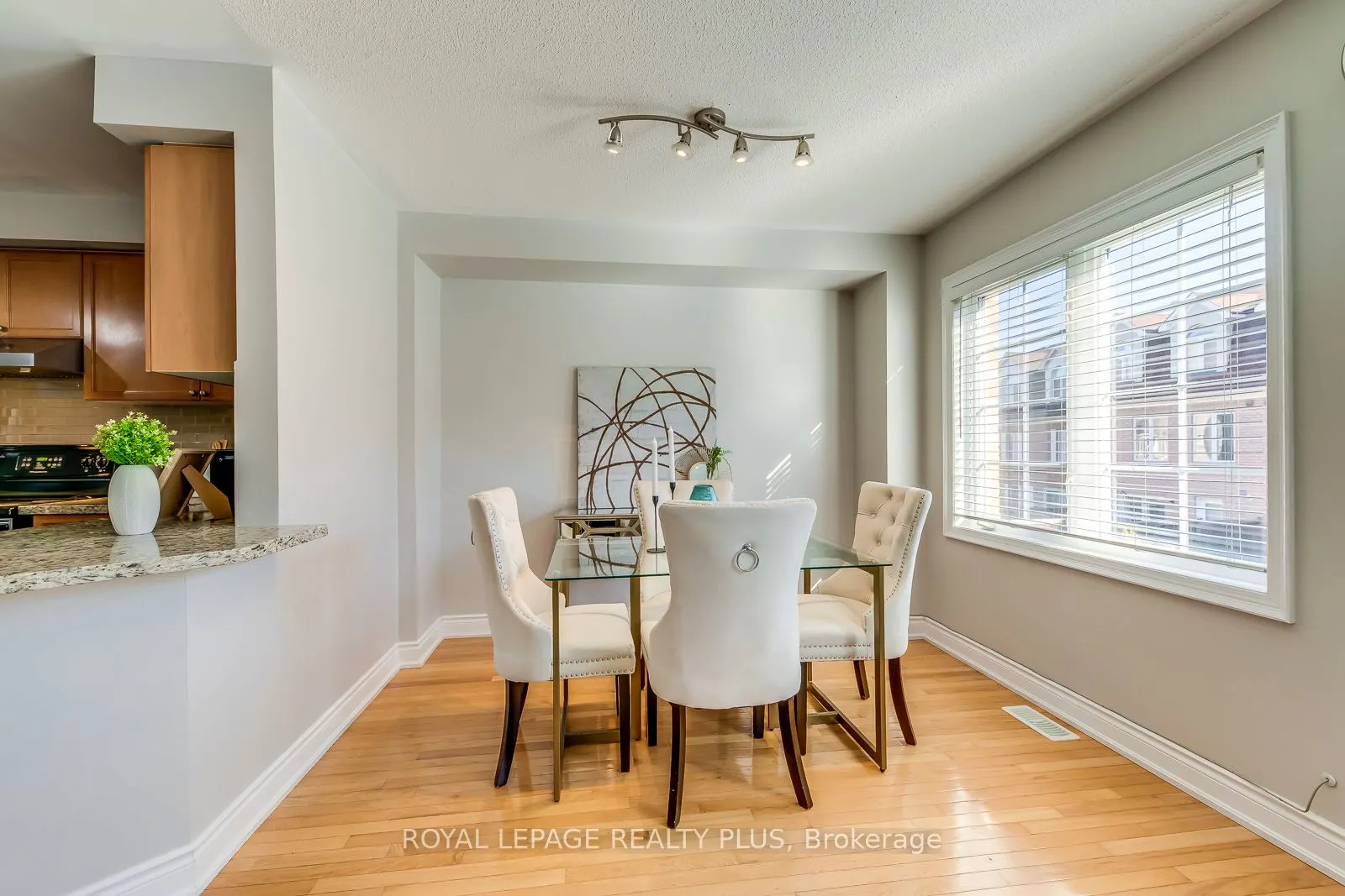 3950 Erin Centre Blvd, #44