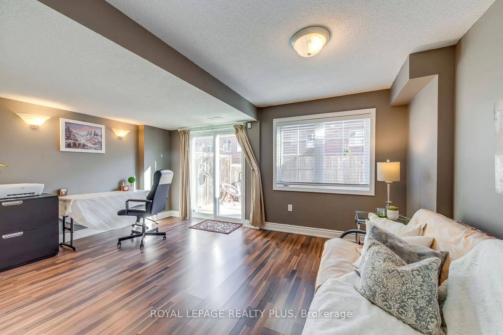 3950 Erin Centre Blvd, #44
