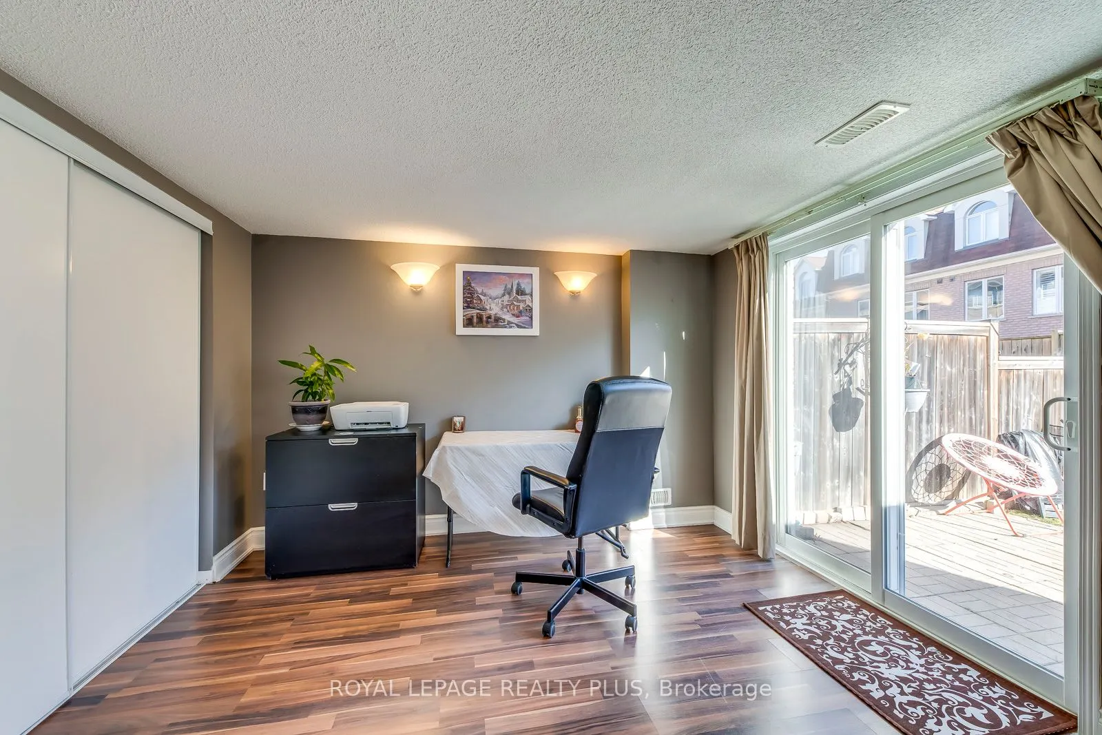 3950 Erin Centre Blvd, #44
