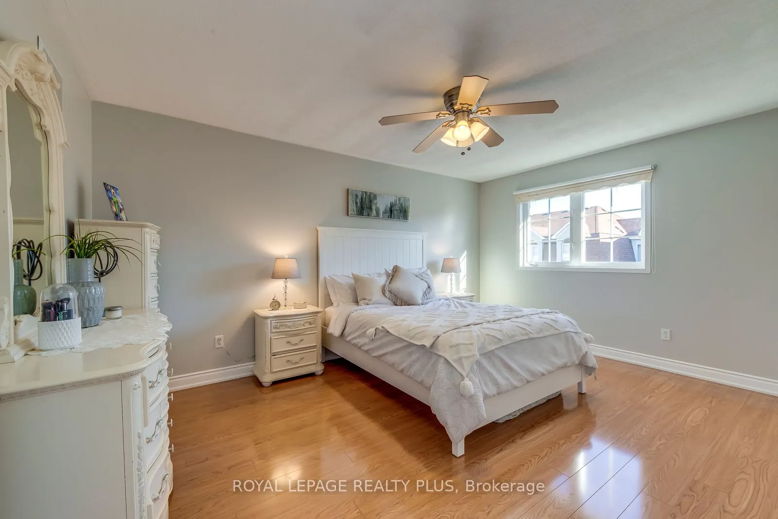 3950 Erin Centre Blvd, #44