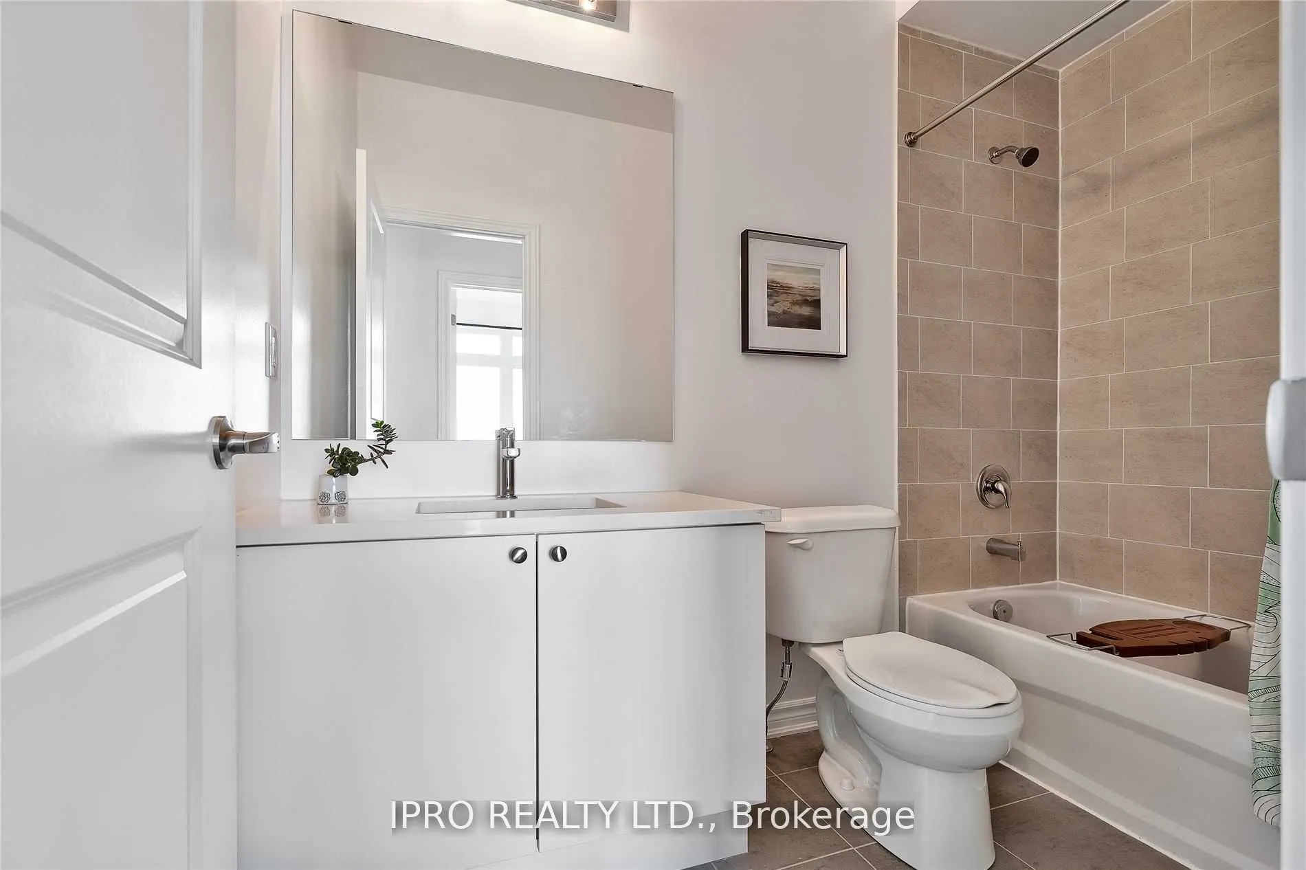 2481 Badger Cres, #3