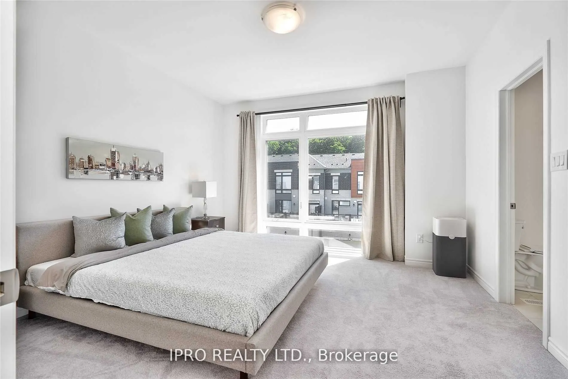 2481 Badger Cres, #3