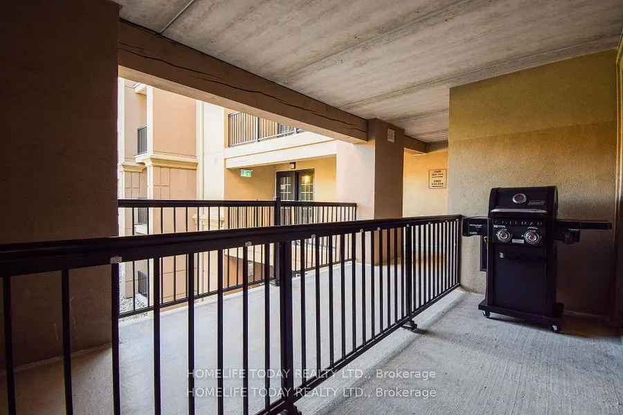 1487 Maple Ave, #208