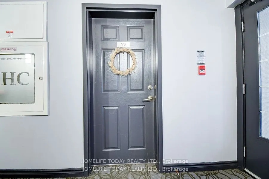 1487 Maple Ave, #208