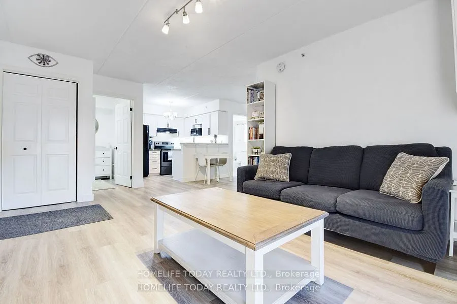 1487 Maple Ave, #208