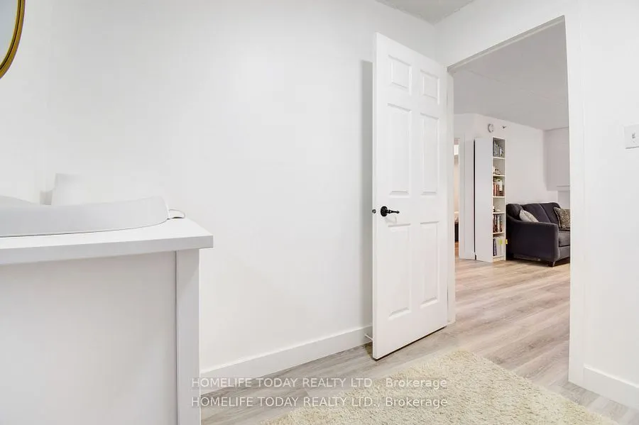 1487 Maple Ave, #208