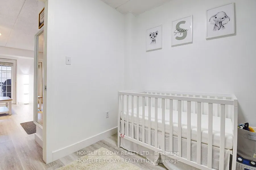 1487 Maple Ave, #208