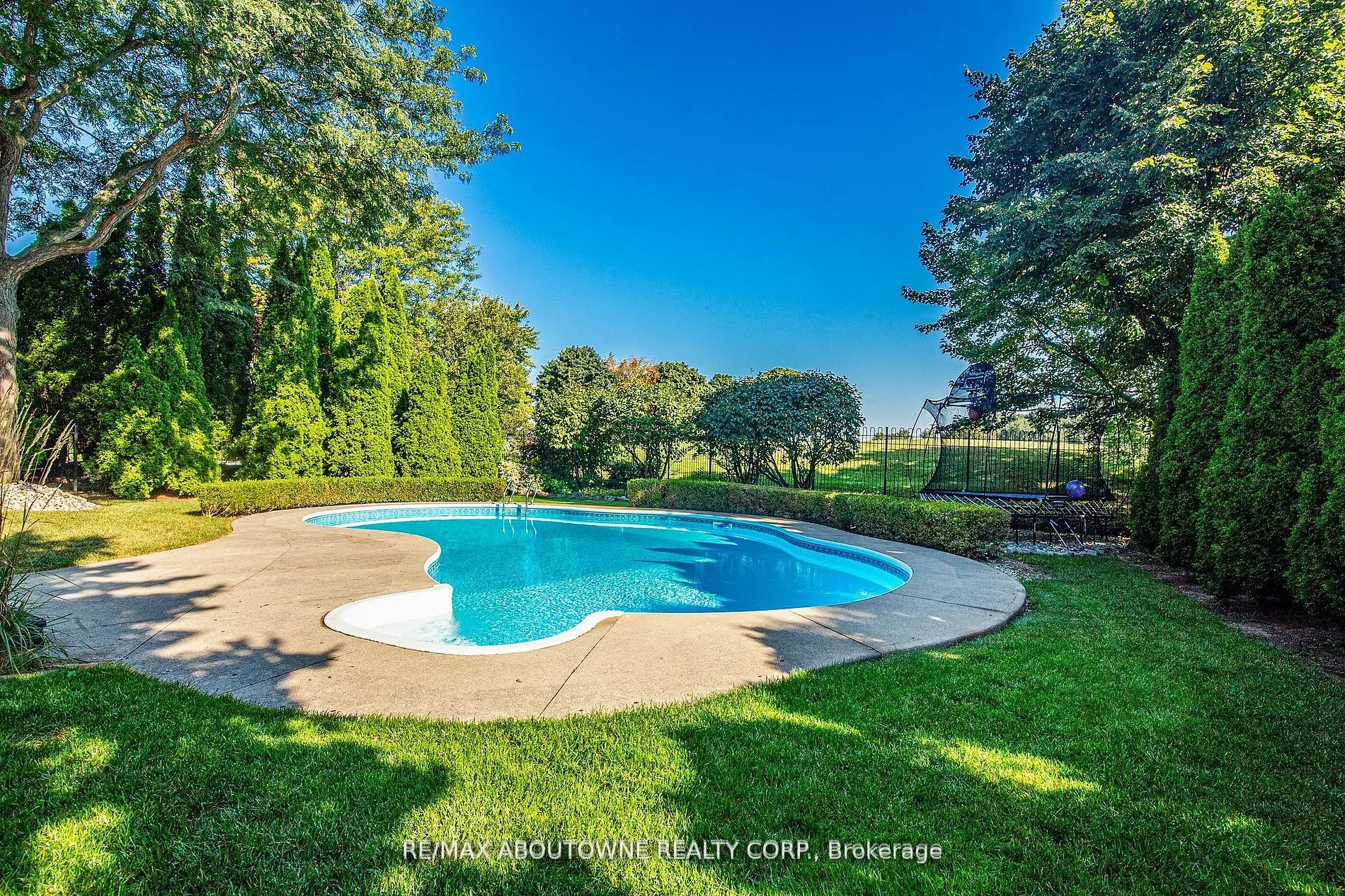 1319 Greeneagle Dr