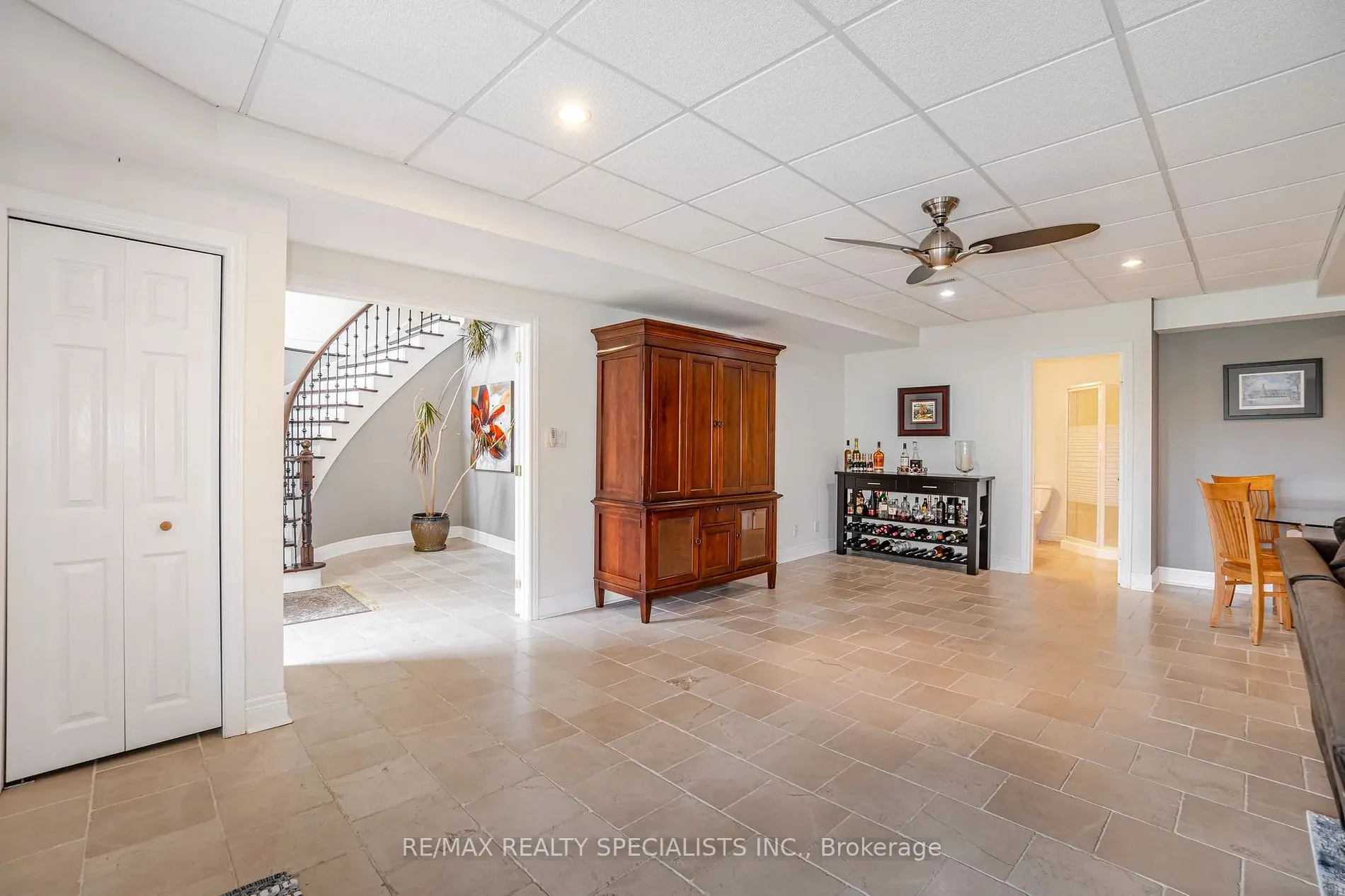 41 Matson Dr