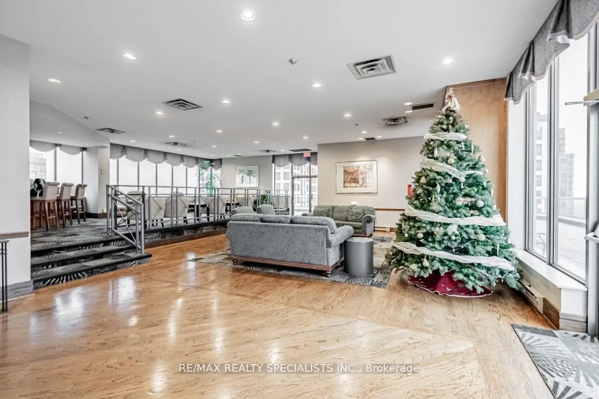 55 Elm Dr W, #2107