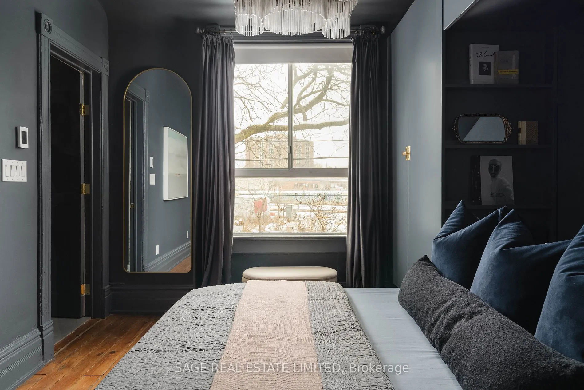 9 Hook Ave