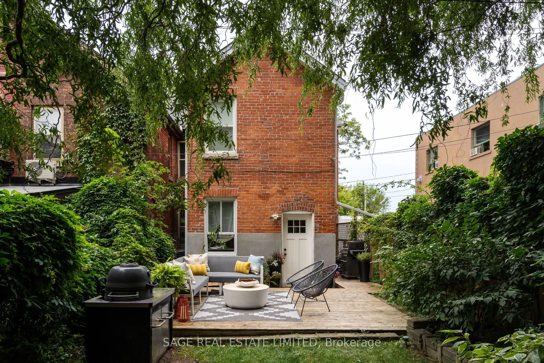 9 Hook Ave