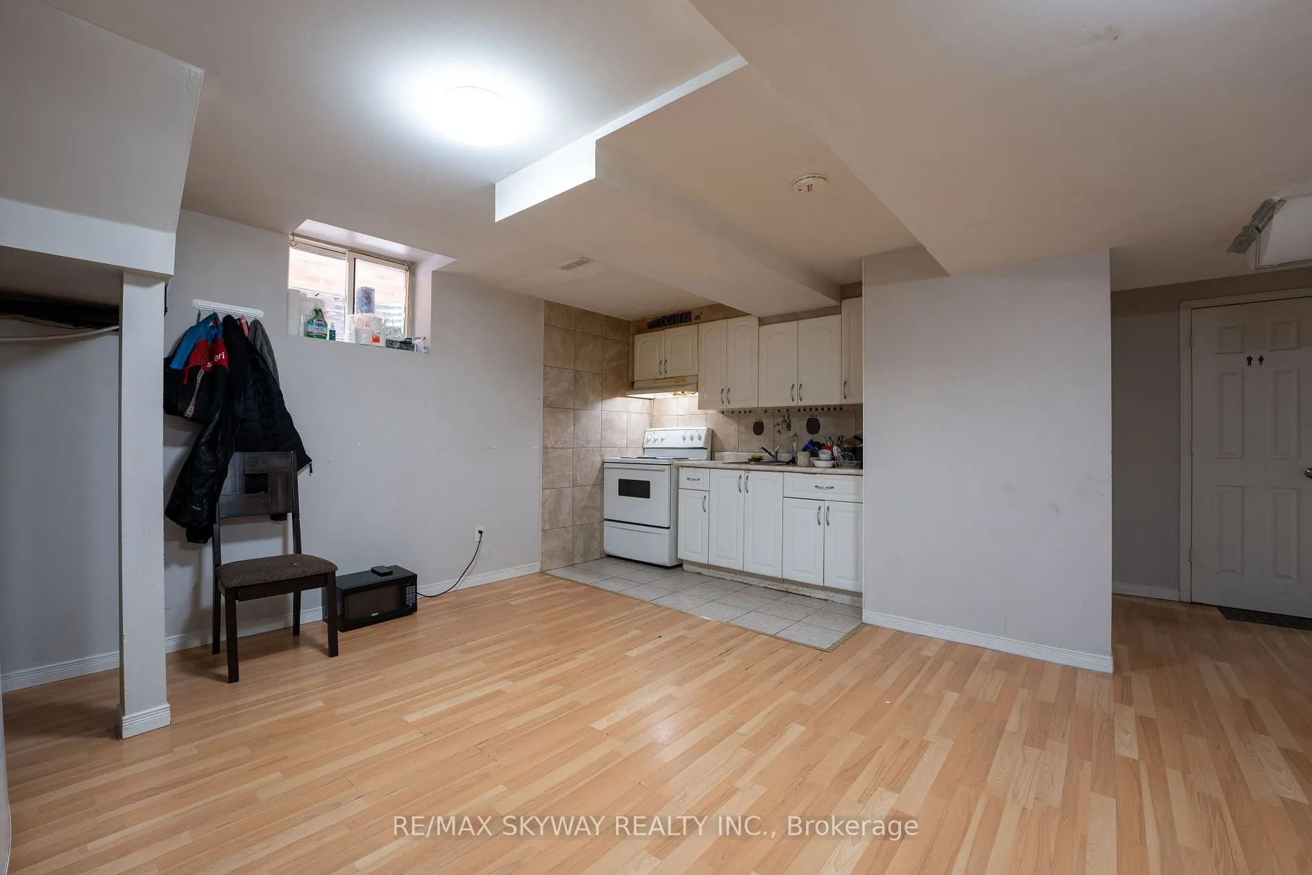 3 Piper St