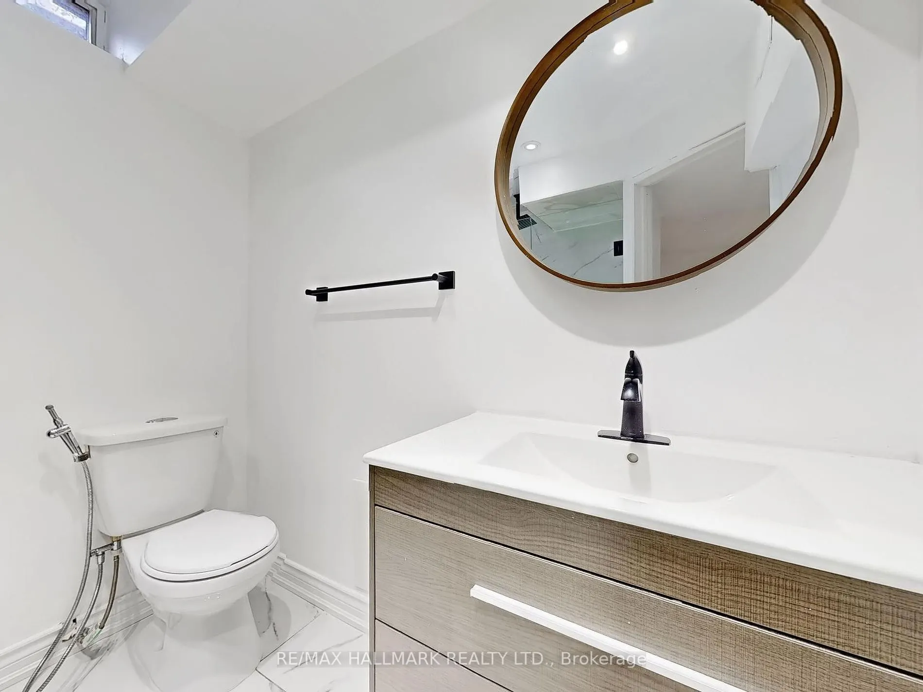 5659 Glen Erin Dr, #6