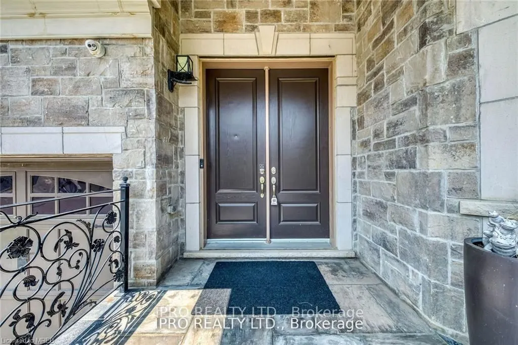 20 Falkland Rd N