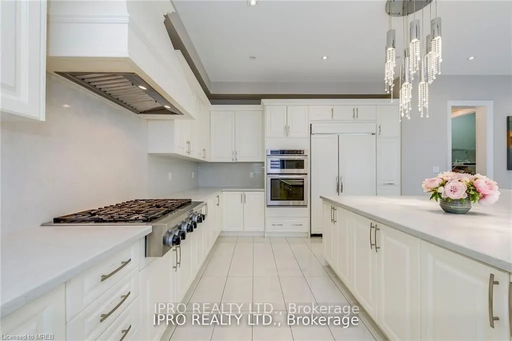 20 Falkland Rd N