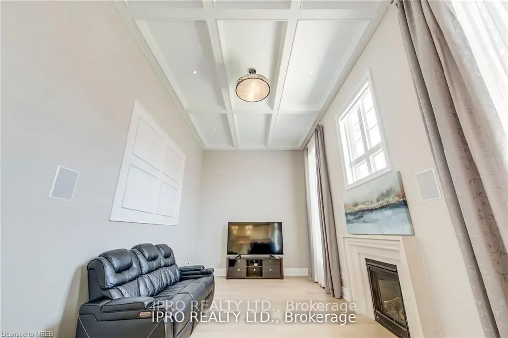 20 Falkland Rd N