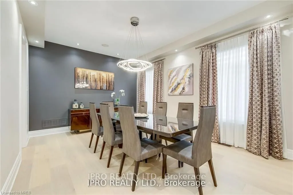 20 Falkland Rd N