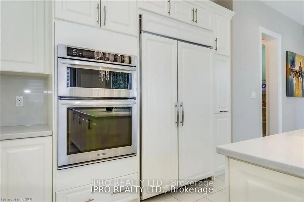 20 Falkland Rd N