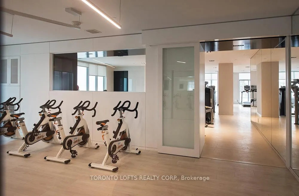 56 Annie Craig Dr, #1609