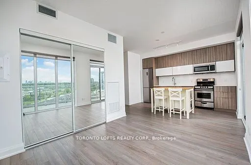 56 Annie Craig Dr, #1609