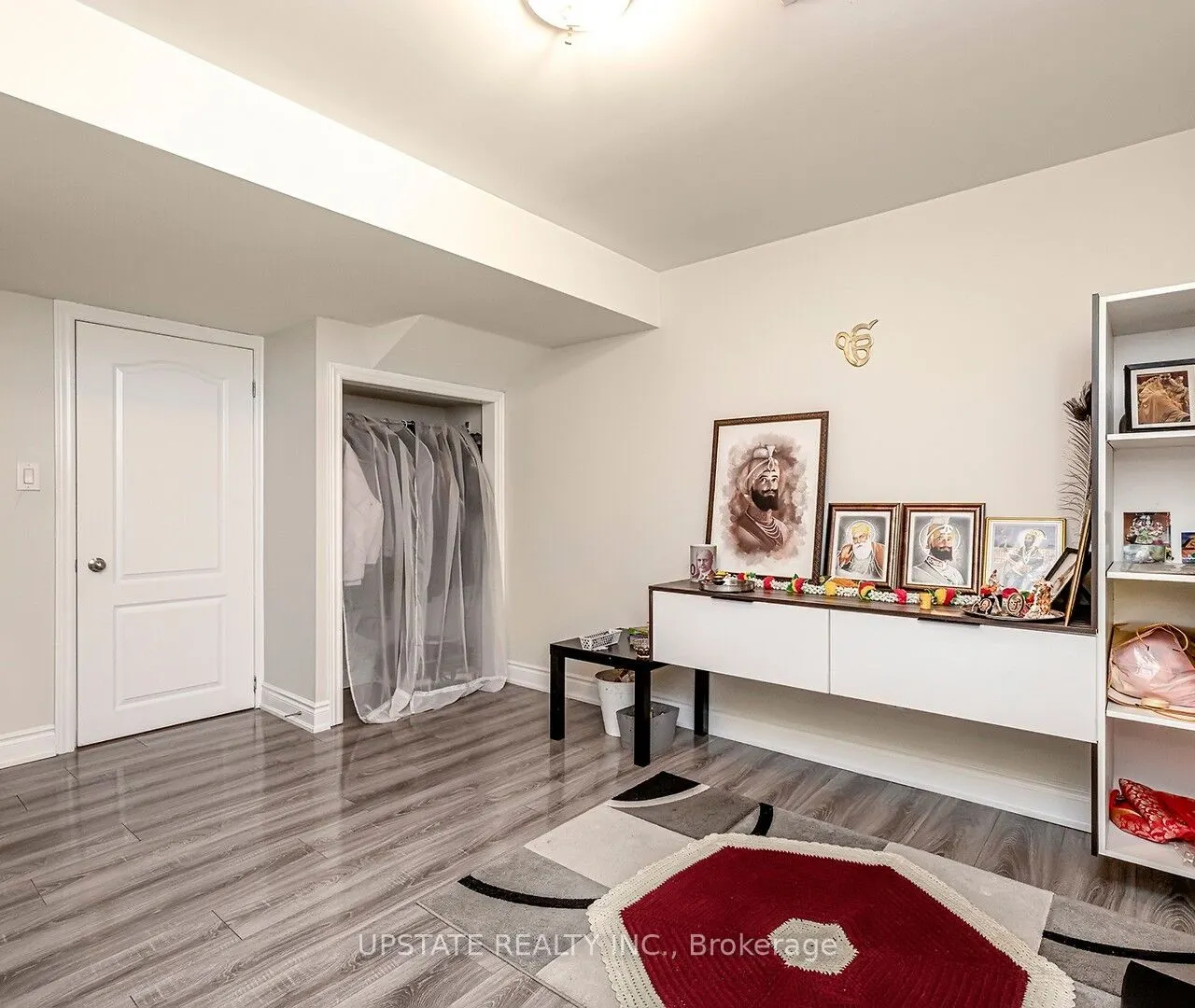 8047 Financial Dr