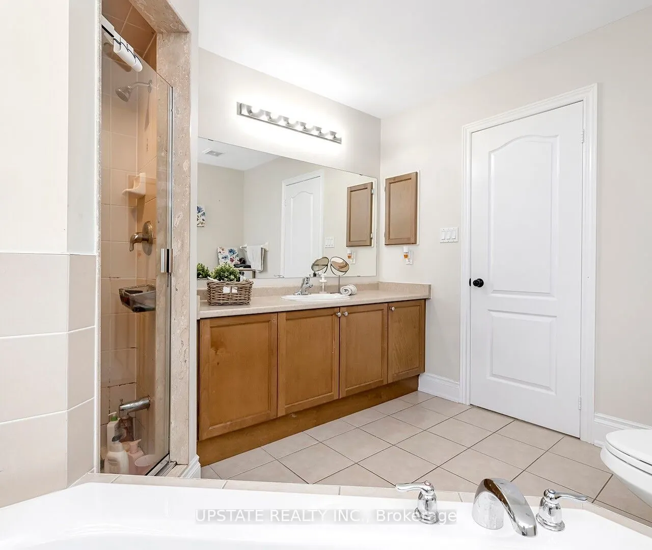 8047 Financial Dr