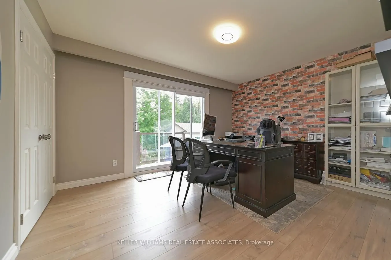 16 Cedar Dr