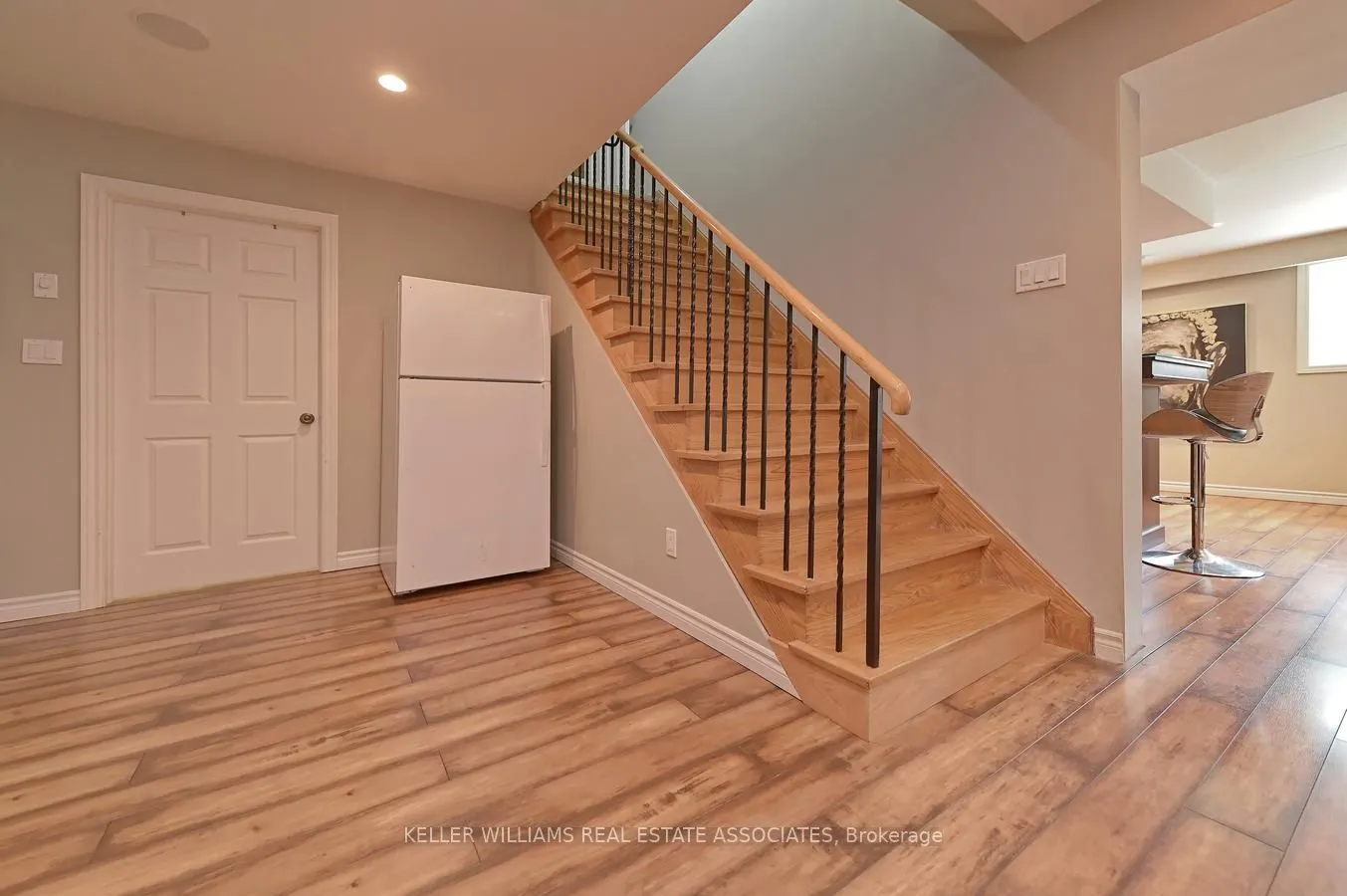 16 Cedar Dr