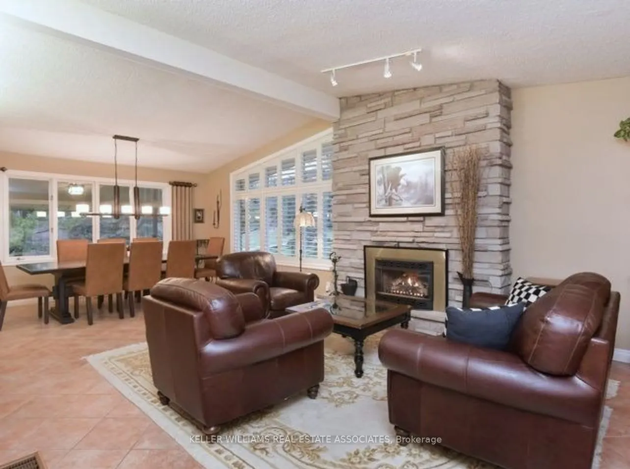 16 Cedar Dr