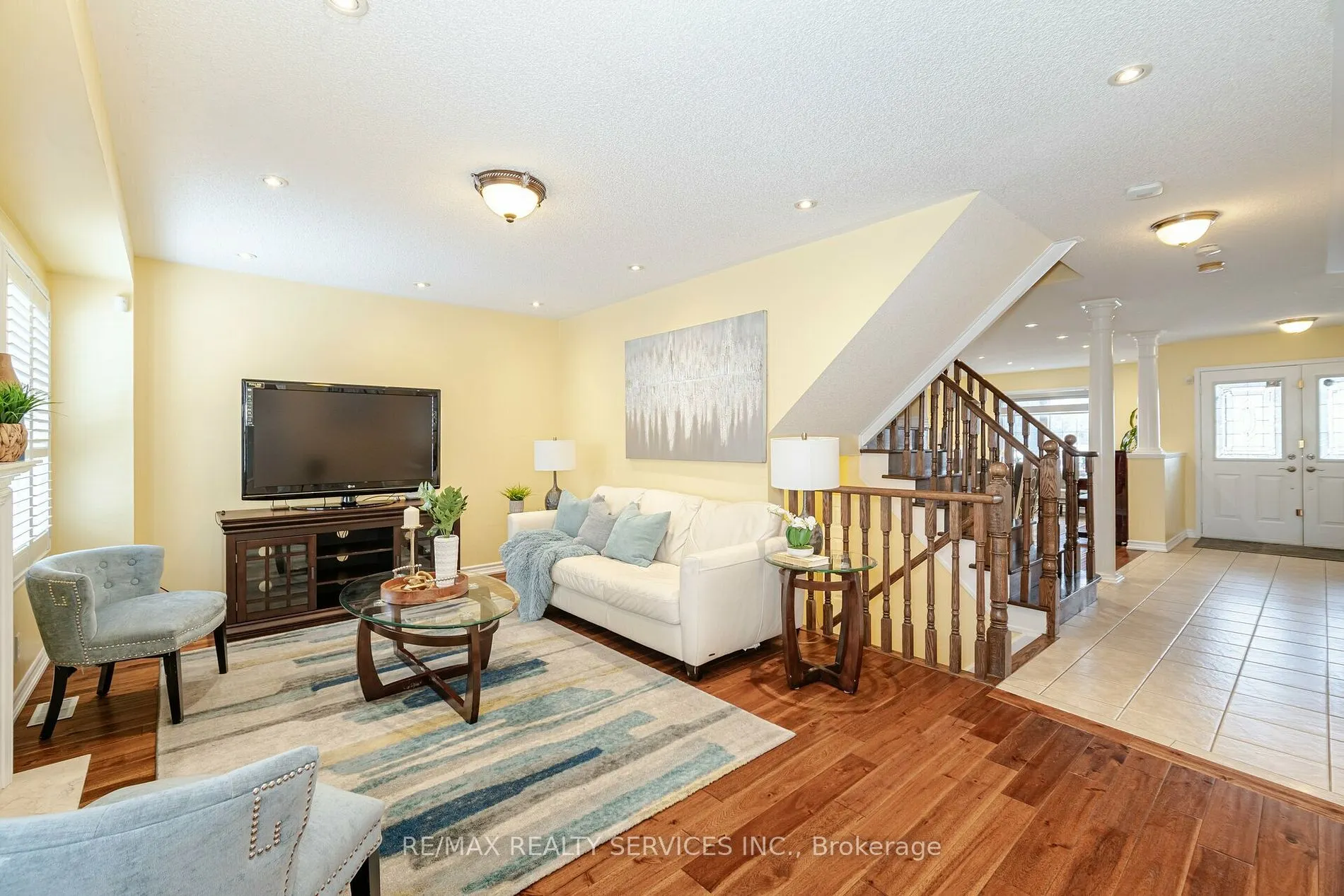 64 Edenbrook Hill Dr