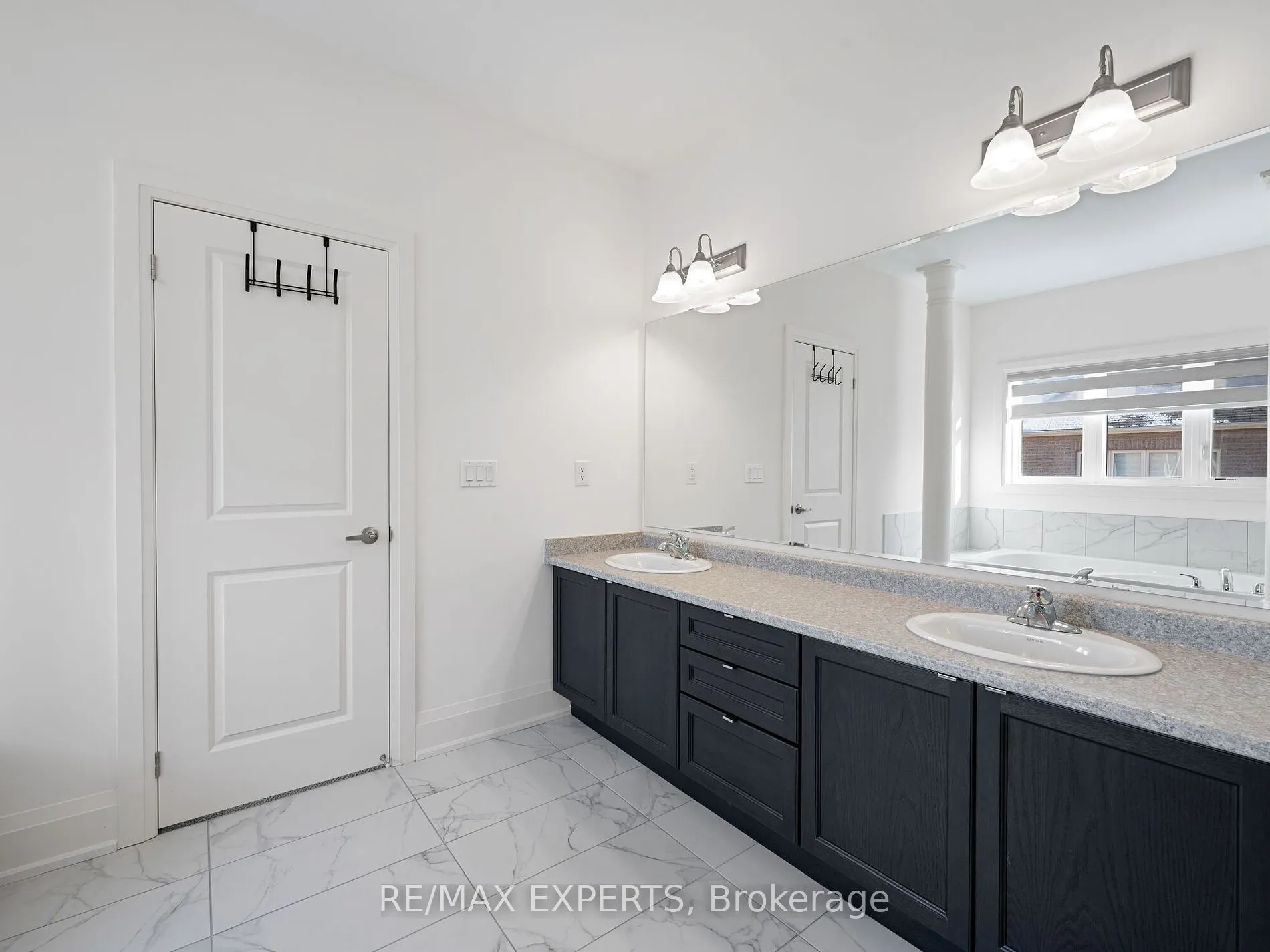 68 Donald Stewart Rd