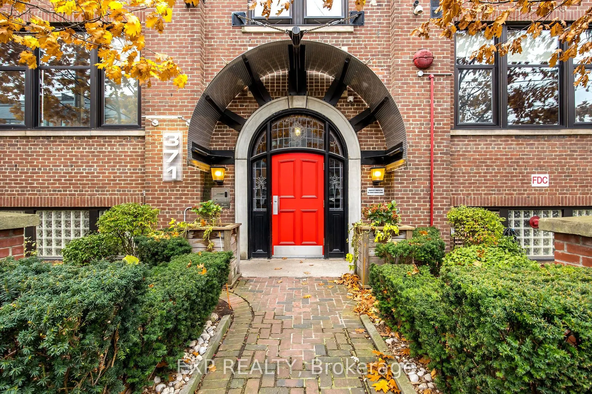 371 Wallace Ave, #2