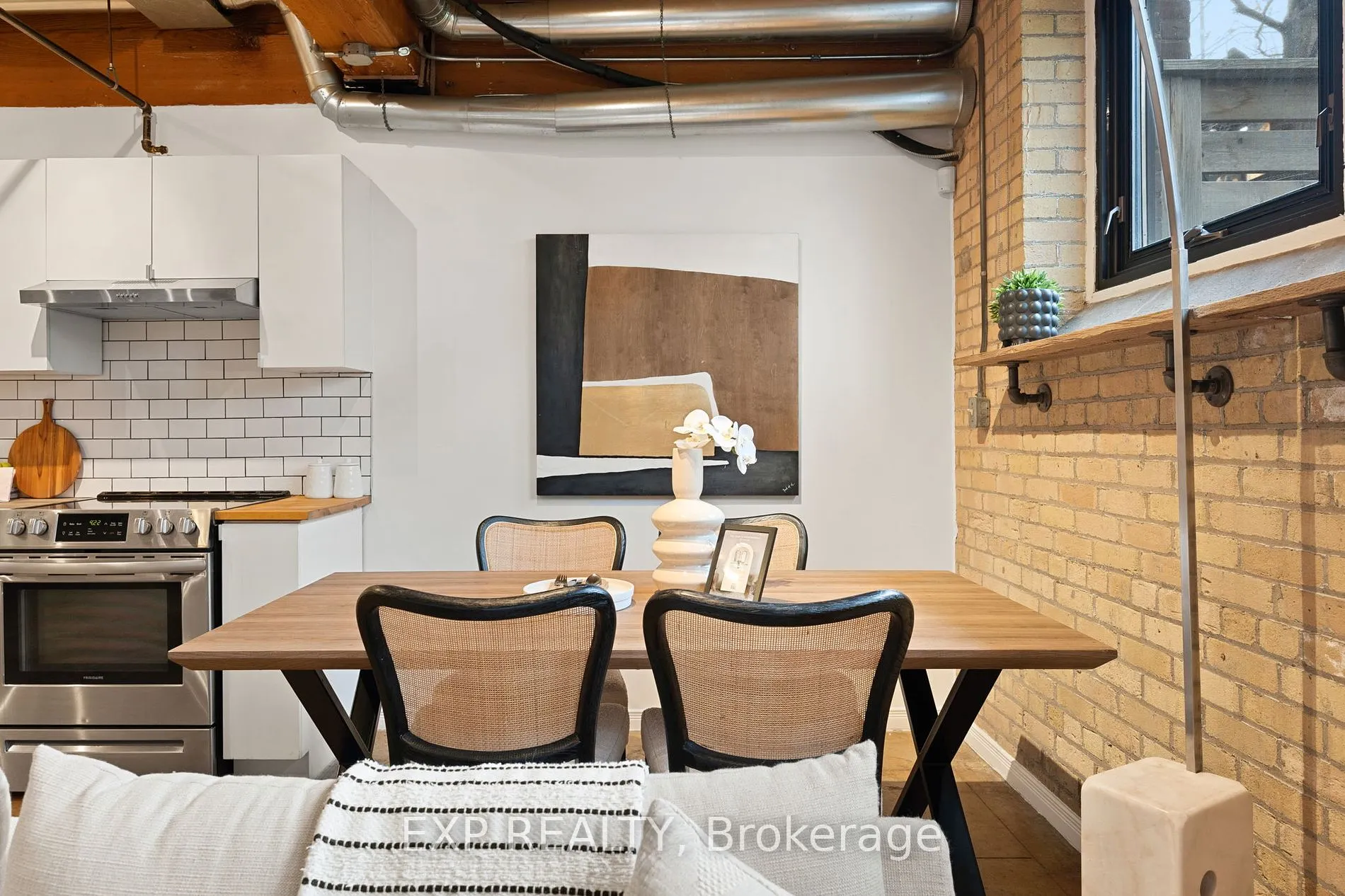 371 Wallace Ave, #2