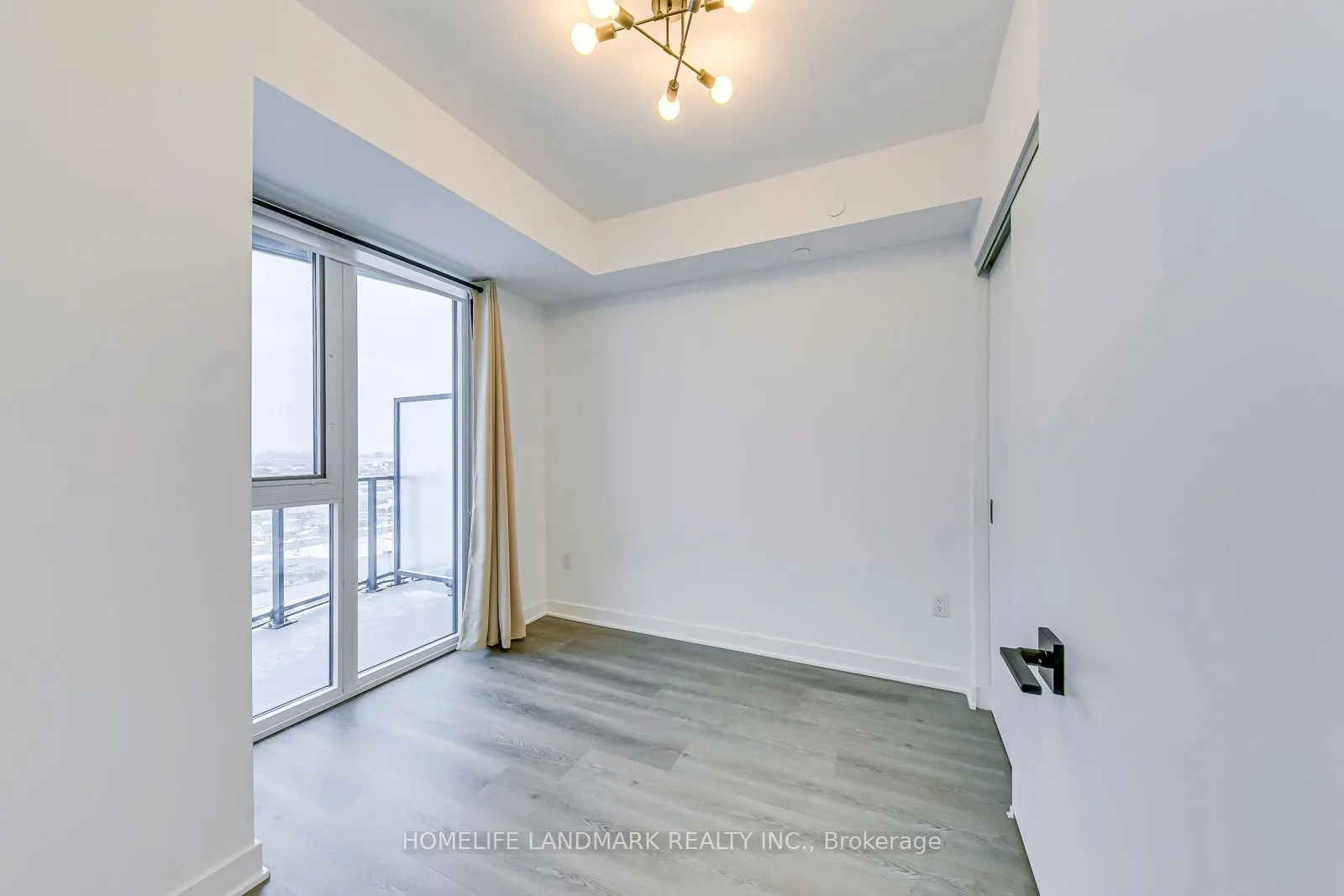 36 Zorra St, #2002