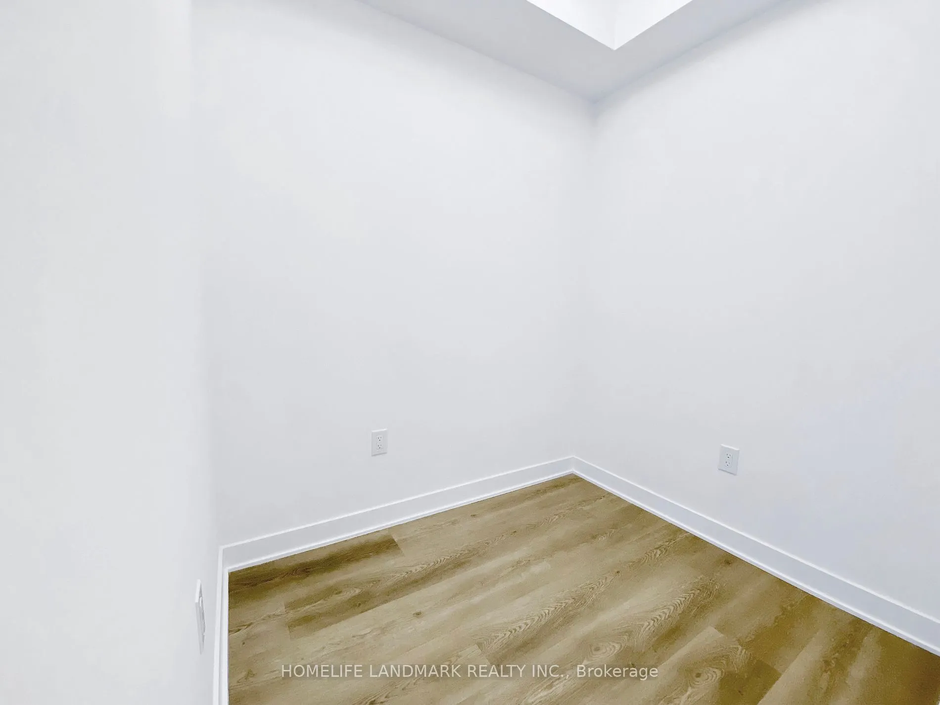 36 Zorra St, #2002