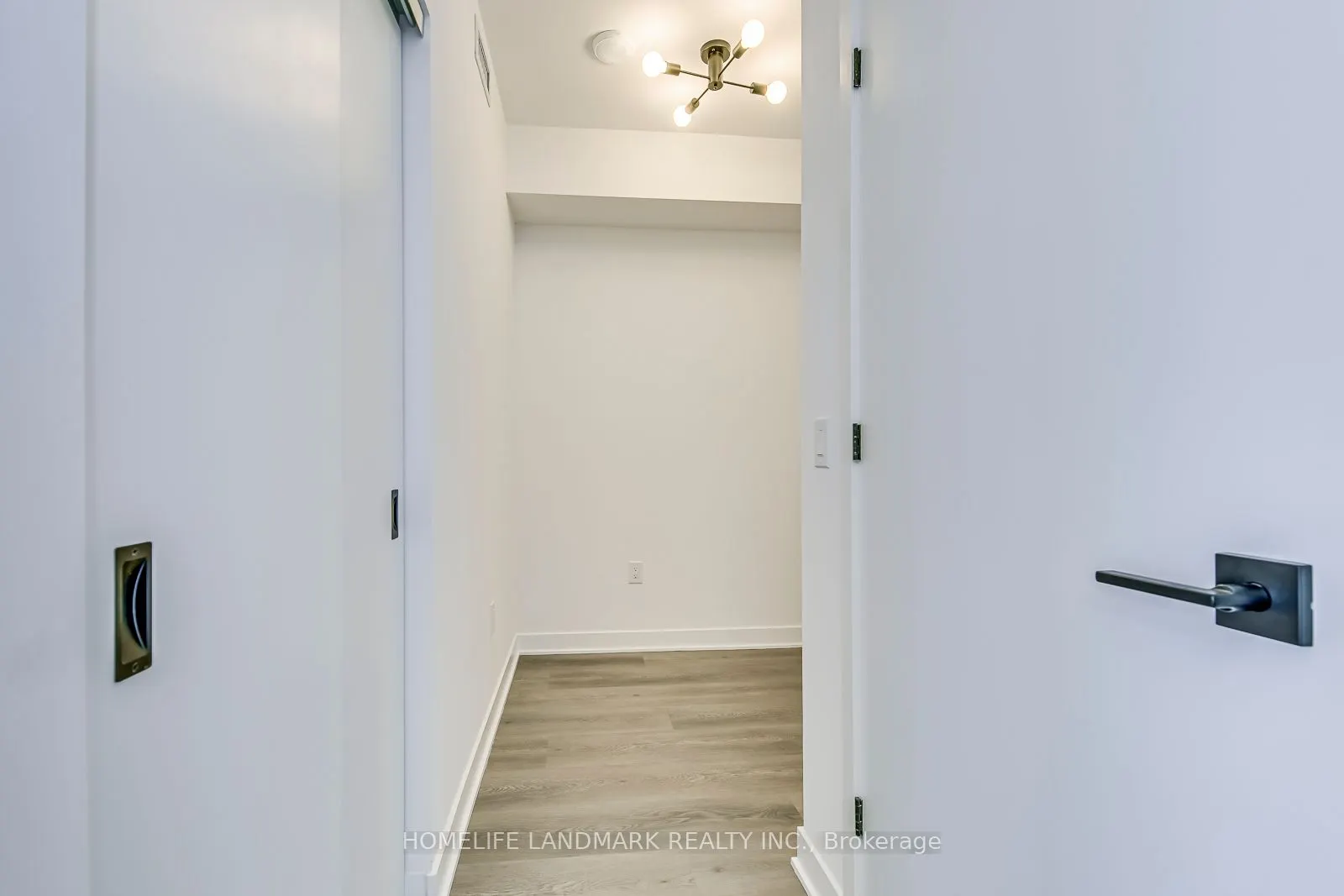 36 Zorra St, #2002